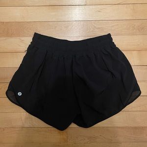 Lululemon hottie hot short
